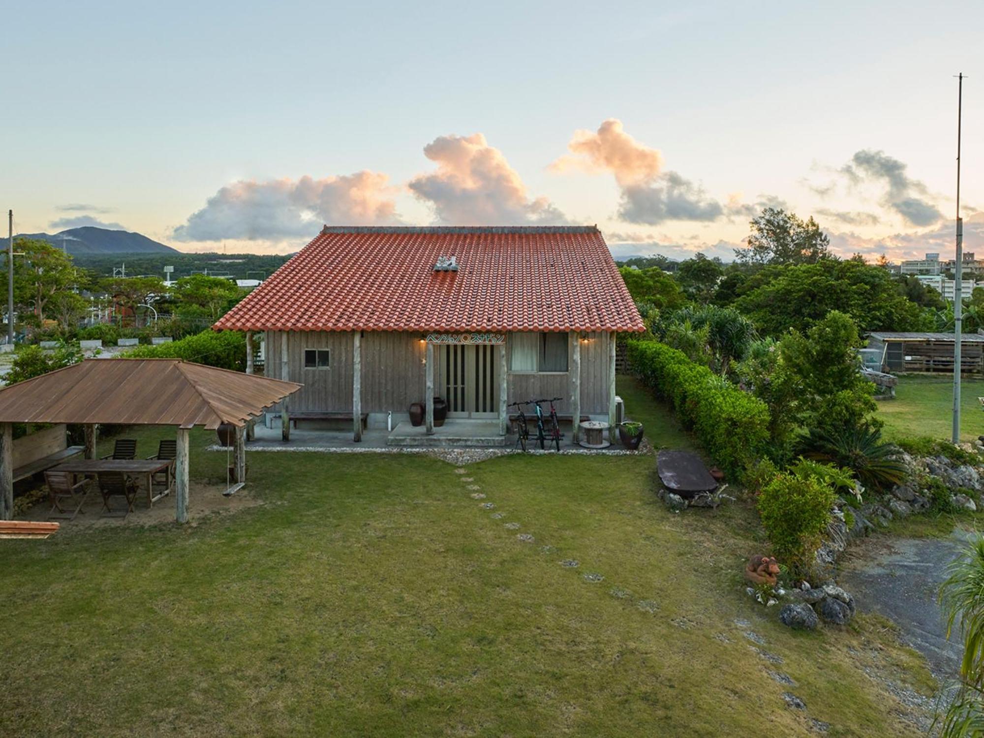 Pension Snadun Ginoza Exterior photo